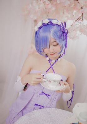 欧美文胸套装蕾丝_HD完整在线观看